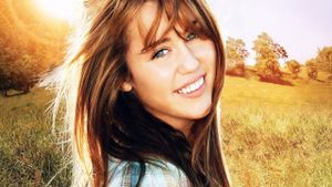 Hannah Montana: The Movie's poster