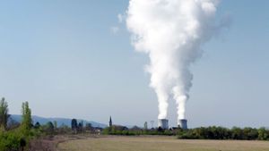 Nucléaire : Une solution pour la planète ?'s poster