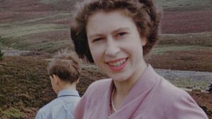 Elizabeth at 90: A Family Tribute's poster