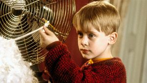 Home Alone's poster