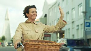 Woman at War's poster