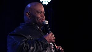 Lavell Crawford: New Look Same Funny!'s poster