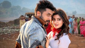 Anjaan's poster