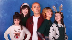 Weekend Family Christmas Special's poster