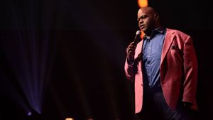 Lavell Crawford: Home for the Holidays's poster