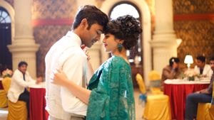 Enai Noki Paayum Thota's poster