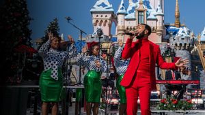 Disney Parks Magical Christmas Day Parade's poster