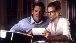 What Lies Beneath's poster