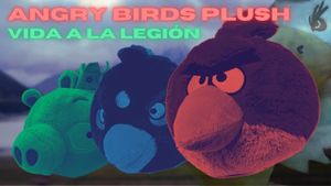 Angry Birds Plush VI: Vida a la Legión's poster