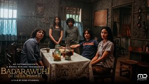 Dancing Village: The Curse Begins's poster
