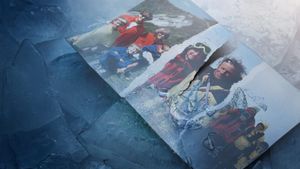 Torn's poster