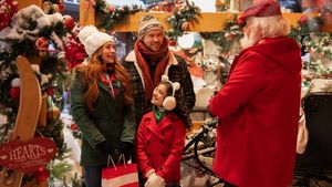 Falling for Christmas's poster