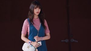 Fall In Love At First Kiss's poster