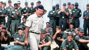 Good Morning, Vietnam's poster