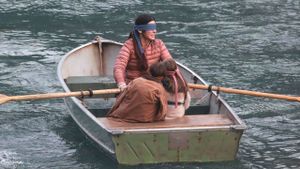 Bird Box's poster