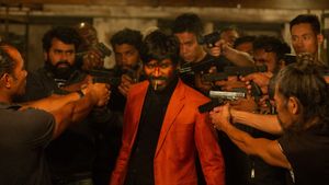 Jagame Thandhiram's poster