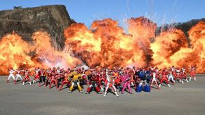 Kikai Sentai Zenkaiger The Movie: Red Battle! All Sentai Rally!!'s poster