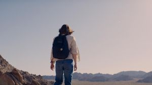 Desert Road's poster
