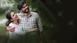 Priyan Ottathilanu's poster