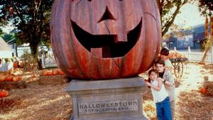 Halloweentown's poster