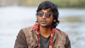 Naane Varuvean's poster