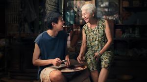 How to Make Millions Before Grandma Dies's poster