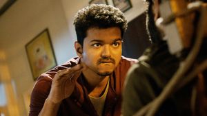 Thuppakki's poster