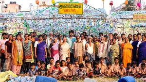Velaikkaran's poster