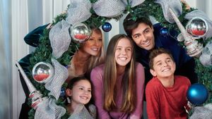 Christmas at Graceland: Home for the Holidays's poster