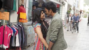 Enai Noki Paayum Thota's poster