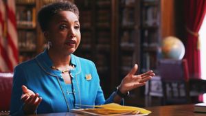 Hillary's America: The Secret History of the Democratic Party's poster