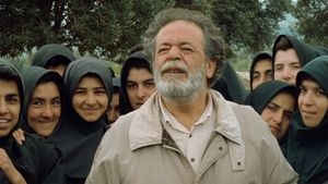 Through the Olive Trees's poster