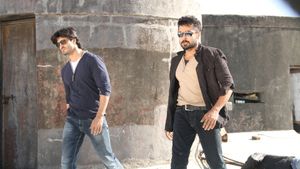 Anjaan's poster