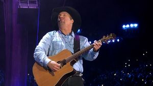 Garth: Live At Notre Dame!'s poster