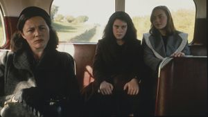 Heavenly Creatures's poster