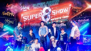 Super Junior World Tour "SUPER SHOW 8: INFINITE TIME"'s poster