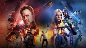 Sharknado 4: The 4th Awakens's poster