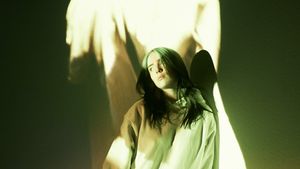Billie Eilish: The World's a Little Blurry's poster