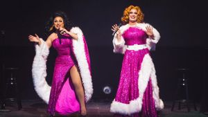 The Return of the Jinkx and DeLa Holiday Show Live!'s poster