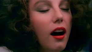 Una donna allo specchio's poster