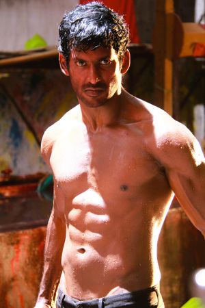 Madha Gaja Raja's poster
