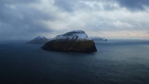 The Islands and the Whales's poster