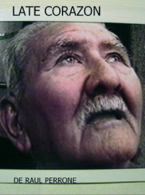 Late un corazón's poster