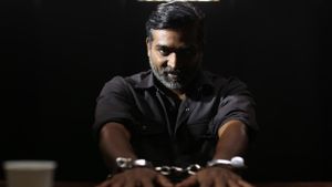 Vikram Vedha's poster