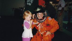 Spacewoman's poster