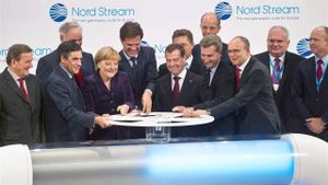 In the Grip of Gazprom's poster