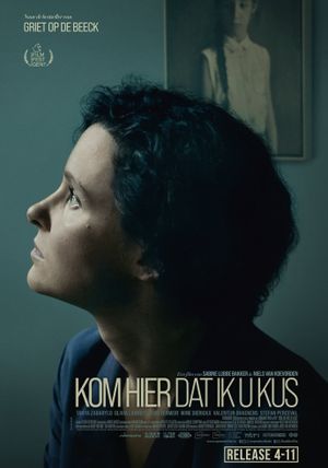 Becoming Mona's poster
