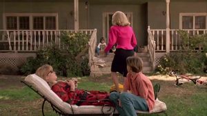 Don't Tell Mom the Babysitter's Dead's poster