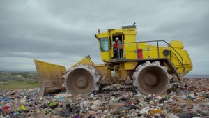 The Secret Life of Landfill: A Rubbish History's poster