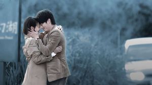 Somewhere Winter's poster